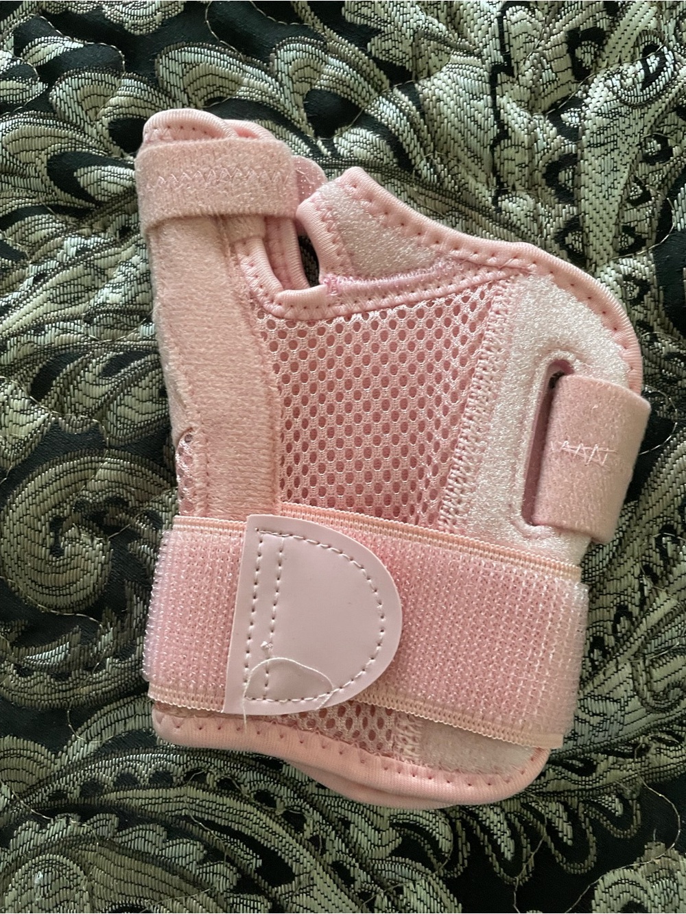 Pink Protective Wrist Brace